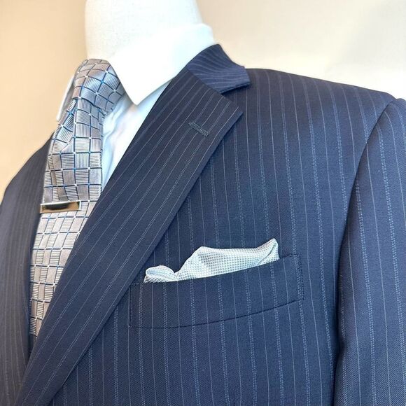 Hart Schaffner Marx Current Gold Trumpeter Pinstripe Suit‎ 47L Pants 36 Read - Picture 1 of 12